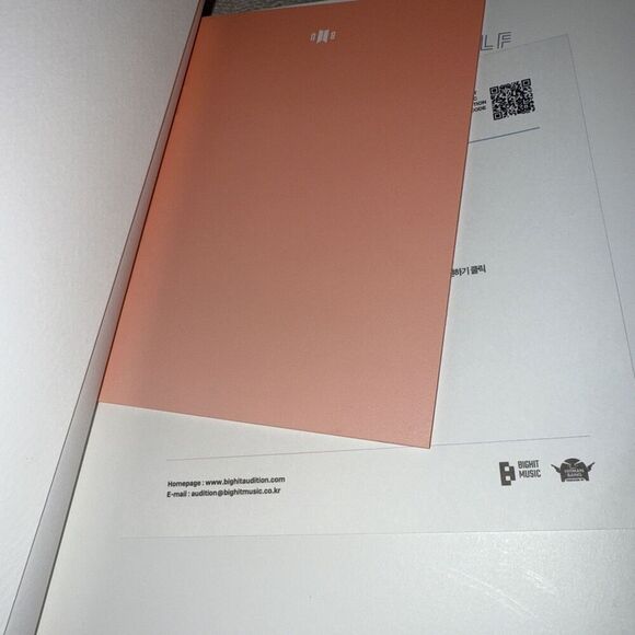 BTS Mini Album Vol. 5 - Love Yourself 承 'Her' by BTS (CD + Booklet (100 P) - Picture 3 of 4